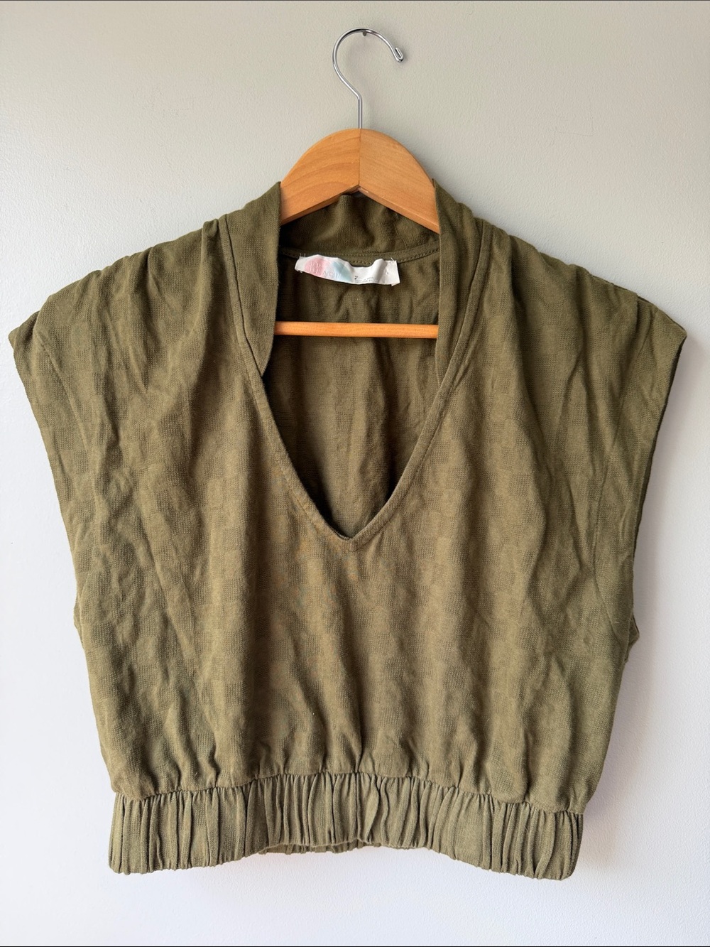 Free people beach Olive V-Neck Cap Sleeve cropped Top size S
